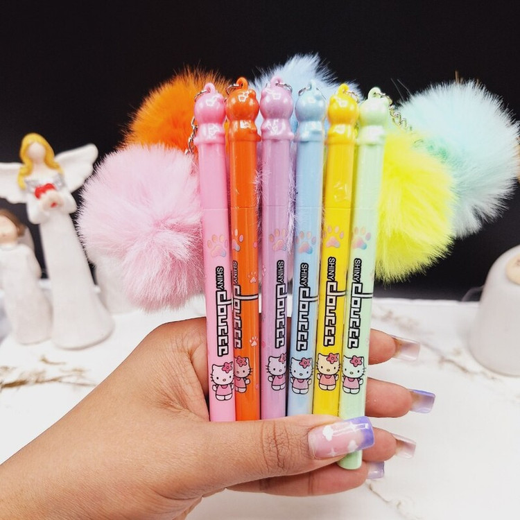 خط چشم ماژیکی مدل کیتی پشمالو برند دوسه doucce